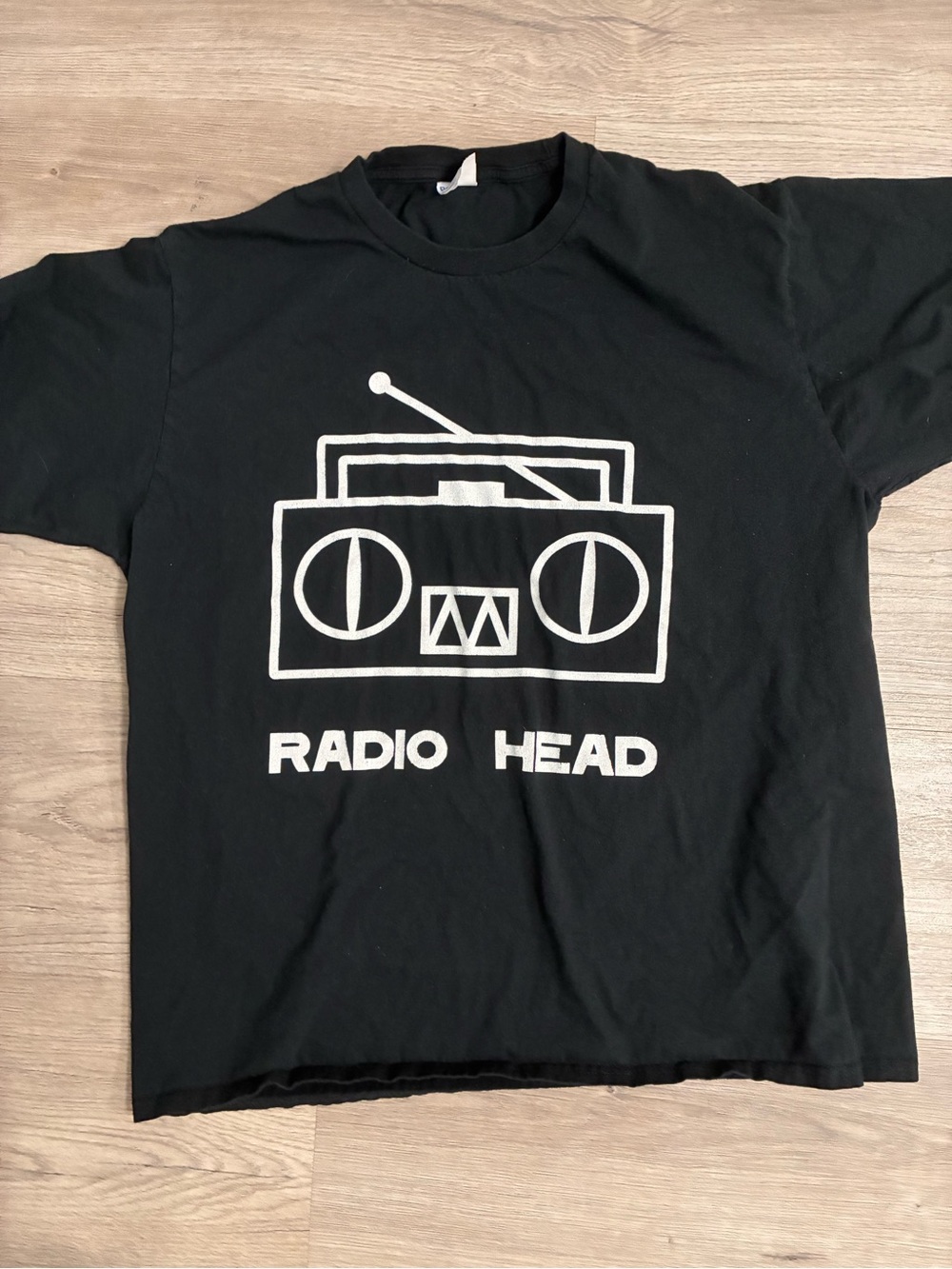 Mens radiohead shirt